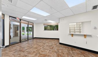 220 N WESTMONTE Dr A, Altamonte Springs, FL 32714