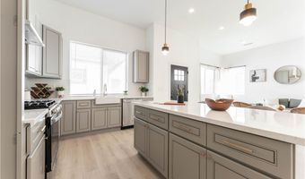 5743 Chesley Ave, Los Angeles, CA 90043