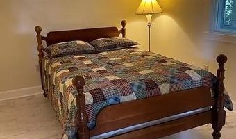 206 N Poplar St G, Aberdeen, NC 28315