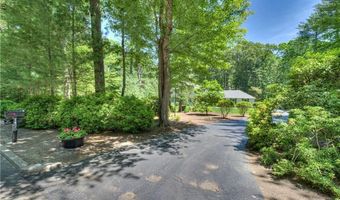 1420 Diplomat Dr, East Greenwich, RI 02818