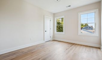 10033 CLUE Dr, Bethesda, MD 20817