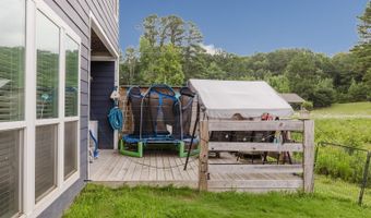 600 Hiram Dr, Bauxite, AR 72011