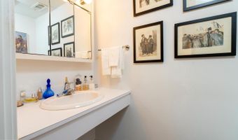 12 PENNY Ln #12, Baltimore, MD 21209