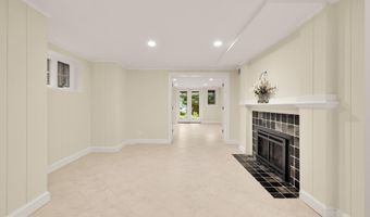 811 26TH Pl S, Arlington, VA 22202