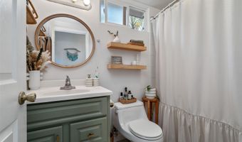 1607 Makiki St B, Honolulu, HI 96822