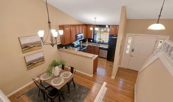 9343 Mackenzie Circle Dr, Affton, MO 63123