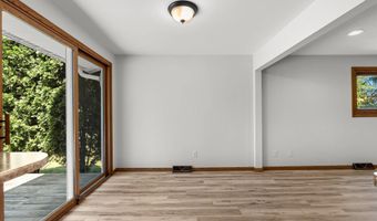 2407 S CLOVER Ln, Appleton, WI 54915