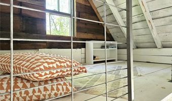 187 Dye Hill Rd, Hopkinton, RI 02832