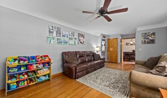 310 N Woodhill Dr, Amherst, OH 44001