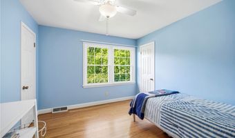 195 Shawnee Trl, Aurora, OH 44202