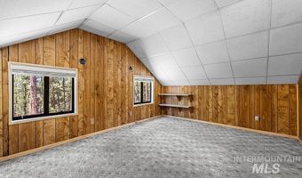 15 Little Donner Dr, Cascade, ID 83611