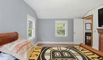 25 Pineland St, North Kingstown, RI 02852