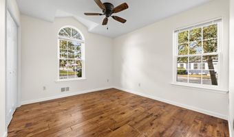 501 Spray Ave, Beachwood, NJ 08722