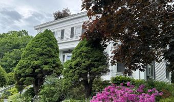 53 Congress St, Belfast, ME 04915