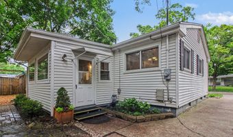 2727 Hampshire Rd, Ann Arbor, MI 48104