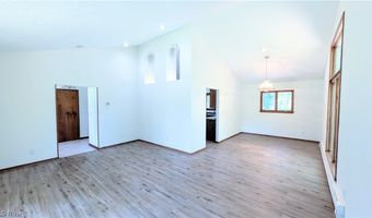 1305 Garrison Rd, Ashtabula, OH 44004