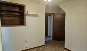 134 E Main St, Agency, IA 52530