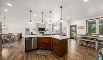 1012 S Nicholas Ave, Brandon, SD 57005
