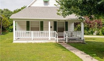 1017 S 5th St, Atchison, KS 66002