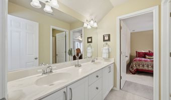 709 NE Georgetown Ct, Ankeny, IA 50021