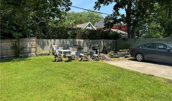 26 Ayrault St 3, Newport, RI 02840