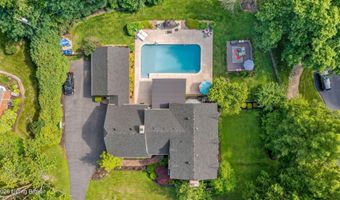 11806 E Arbor Dr, Anchorage, KY 40223