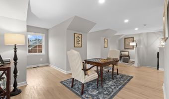 5190 BEDLINGTON Ter, Alexandria, VA 22304