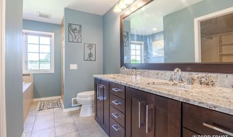 5814 Cannon Hills Dr NE, Ada, MI 49301