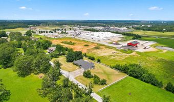 19360 Lawrence 2227, Aurora, MO 65605