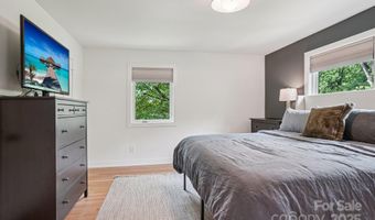 6038 Old Providence Rd, Charlotte, NC 28226