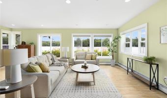25 Willow Dr, Hopkinton, RI 02832