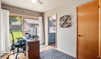 2719 E Tiffin Ave, Des Moines, IA 50317