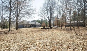 8477 84th St SE, Alto, MI 49302