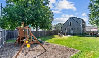 59 Belvedere Dr, Bristol, RI 02809