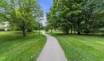 2840 Tuebingen Pkwy, Ann Arbor, MI 48105
