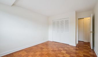4977 BATTERY Ln #1-210, Bethesda, MD 20814
