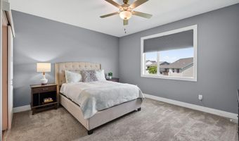 5219 Springbrook Dr, Ames, IA 50014