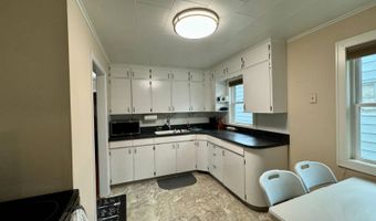 203 12th Ave, Britton, SD 57430