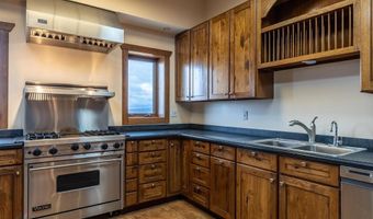 267 Tolman Rd, Clark, WY 82435