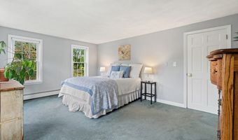 3 Penni Ln, Andover, MA 01810