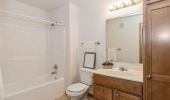 1080 Rachael St 304, North Liberty, IA 52317