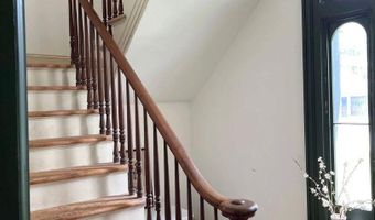 382 S Main St, Alburgh, VT 05440