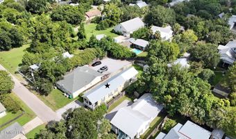 307 Saint George St, Bay St. Louis, MS 39520
