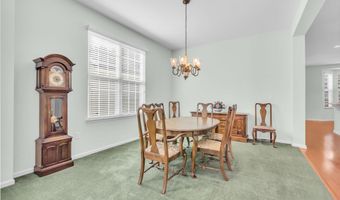 15 LILY POND Ln, Barnegat, NJ 08005