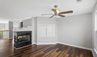 42291 ONYX Ter, Aldie, VA 20105