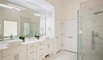 265 Oakhurst Leaf Dr, Alpharetta, GA 30004