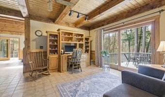 22 Country Ln, Berkley, MA 02779