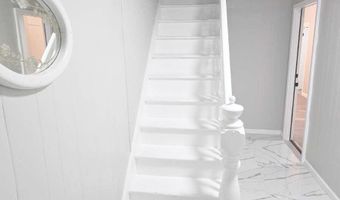 48 W 9TH St, Bayonne, NJ 07002