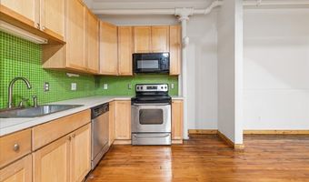 325 Lafayette St 8208, Bridgeport, CT 06604