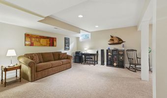 4 Caileigh Ct 4, Andover, MA 01810